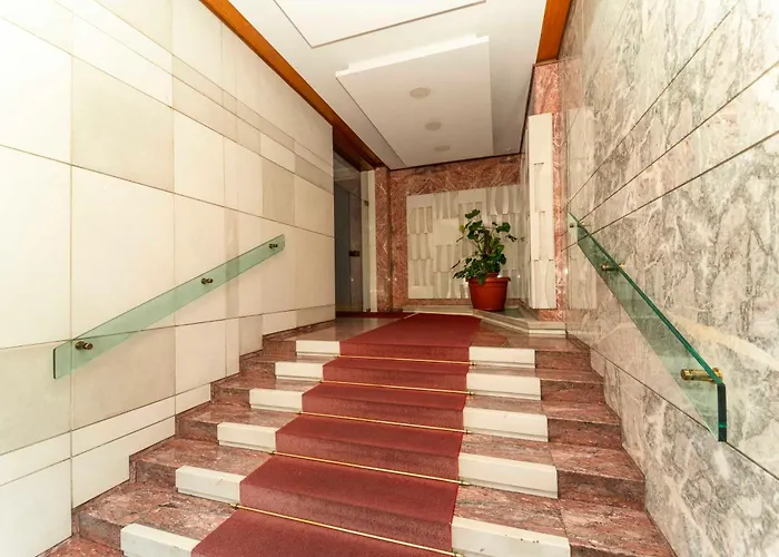 Residenza Carducci 招待所 *