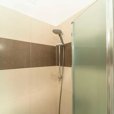 Residenza Carducci Konukevi *