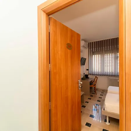 Konukevi Residenza Carducci Torino