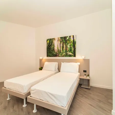 بيت ضيافة Residenza Carducci *